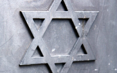 Antisemitismus lästert Gott
